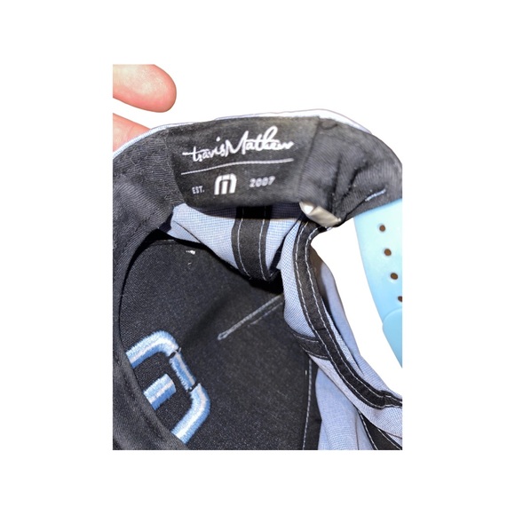 COPY - Travis Mathew Light Gray/Silver Snapback Hat : OSFM - Picture 3 of 4